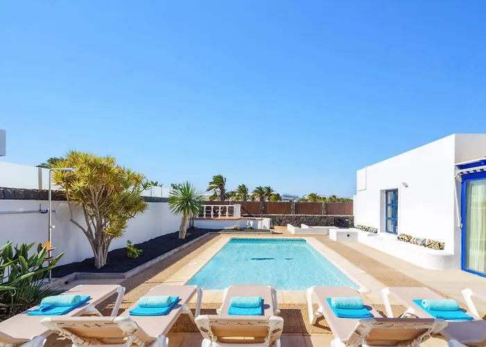 Villa Castillo Del Aguila By Villa Plus Playa Blanca 